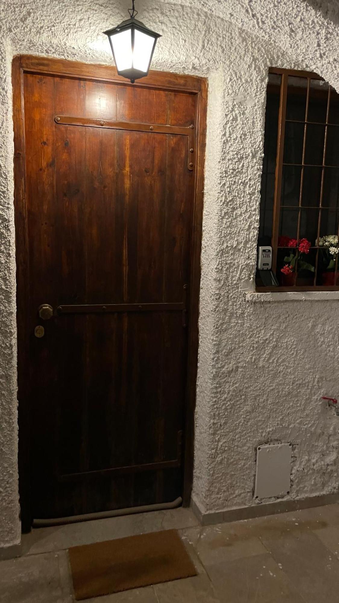 Zenso Studios Tolón Buitenkant foto
